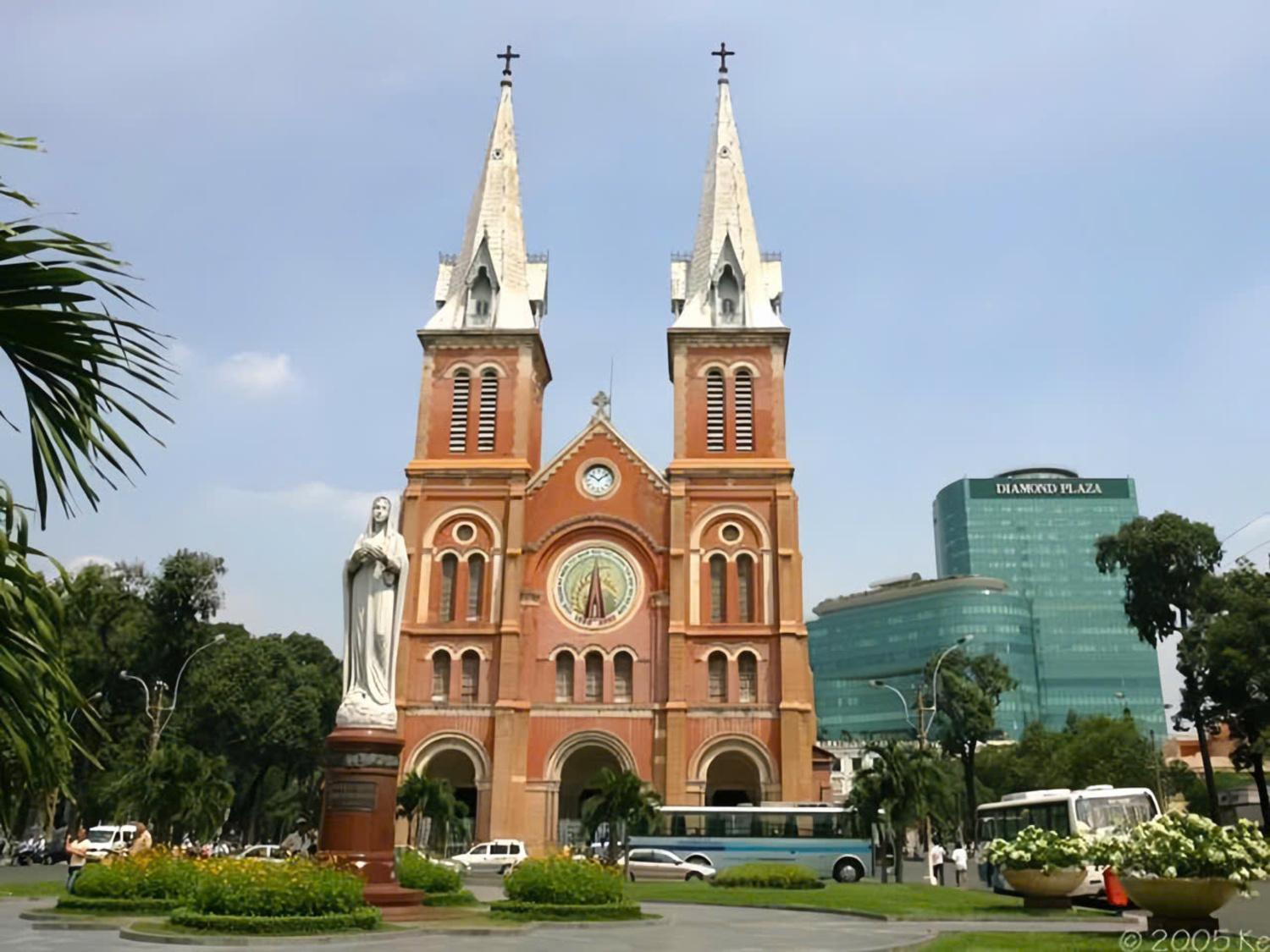 Saigon Pink Khách sạn